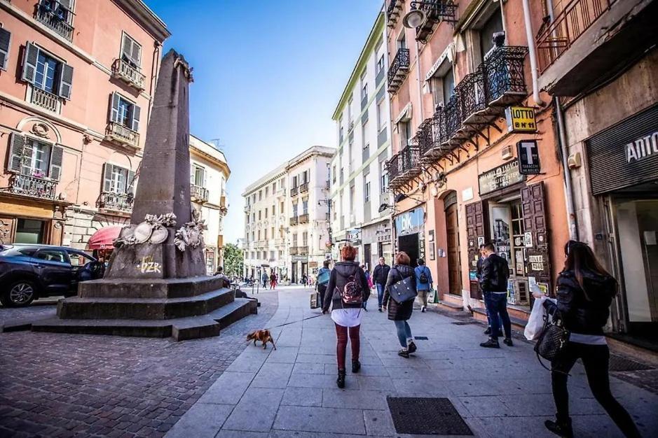 Piazza Martiri Flat Apartamento Cagliari Exterior foto